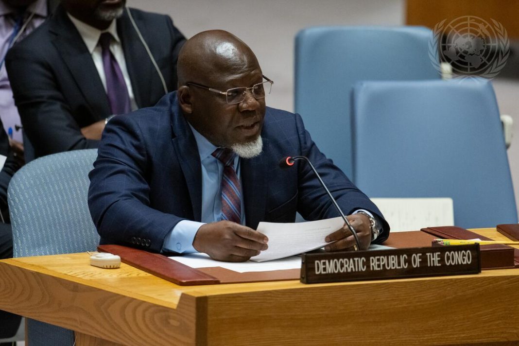 U Rwanda ntirushobora kudusaba gushyiraho ba ofisiye ubwarwo rwahisemo - Amb. Zenon Mukongo