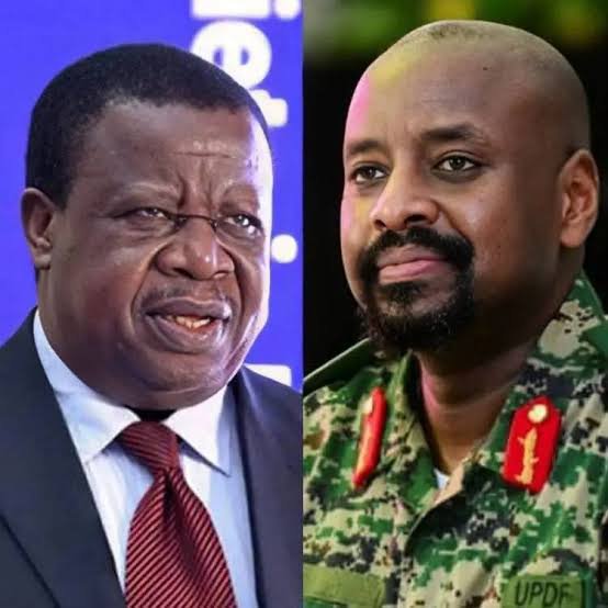 Zabyaye amahari hagati ya Gen. Muhoozi na Gen. Otafiire, yamuhaye nyirantarengwa yo kuba yamusabye imbabazi
