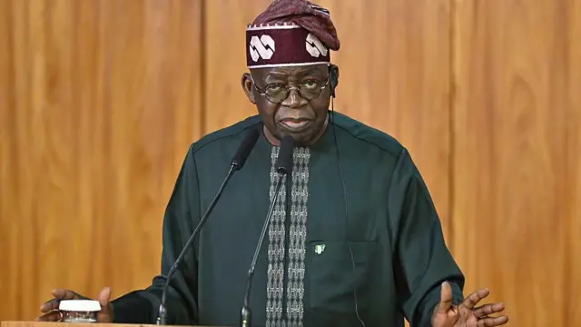 Perezida wa Nigeria agiye gusengera igihugu muri Arabie Saoudite