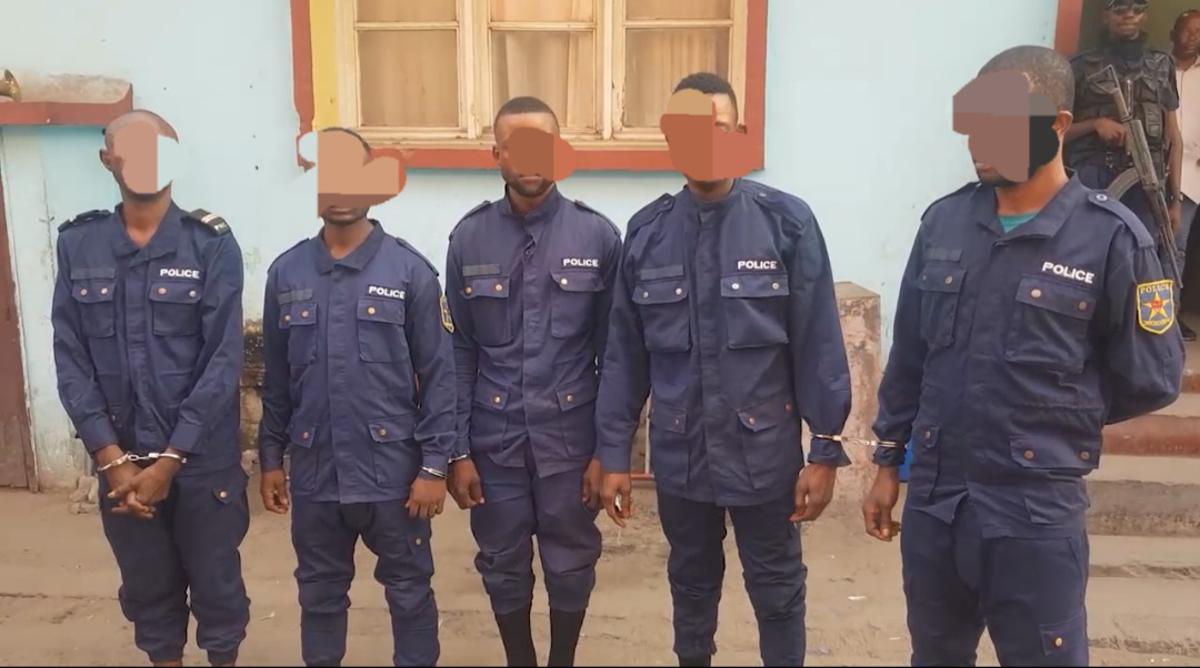 RDC: Abapolisi 4 barakekwaho kugaba igitero ku modoka yari itwaye amafaranga