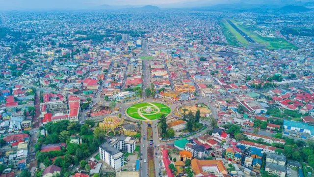 Uganda: Abakobwa babujijwe guca imyeyo