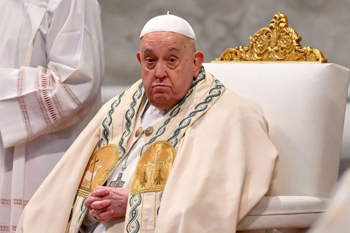 Papa Francis yituye hasi i Vatican