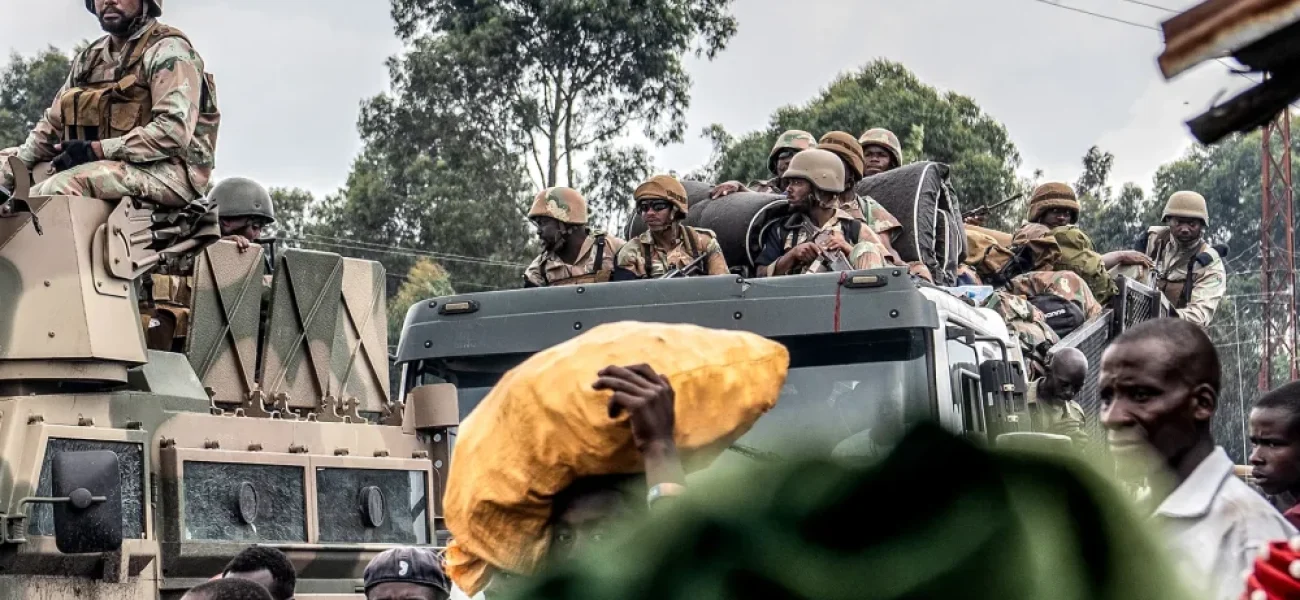 Itsinda ry'Abakongomani ryitwaje intwaro gakondo ryateye abanyarwanda ribacuza utwabo